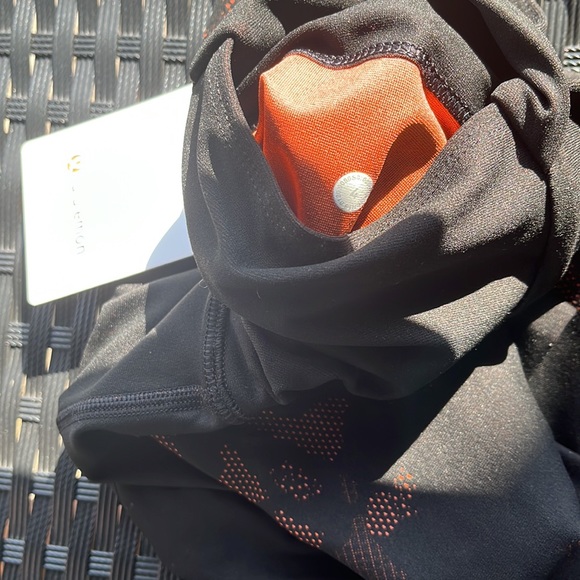 Lululemon leggings !SOLD! - Picture 4 of 5